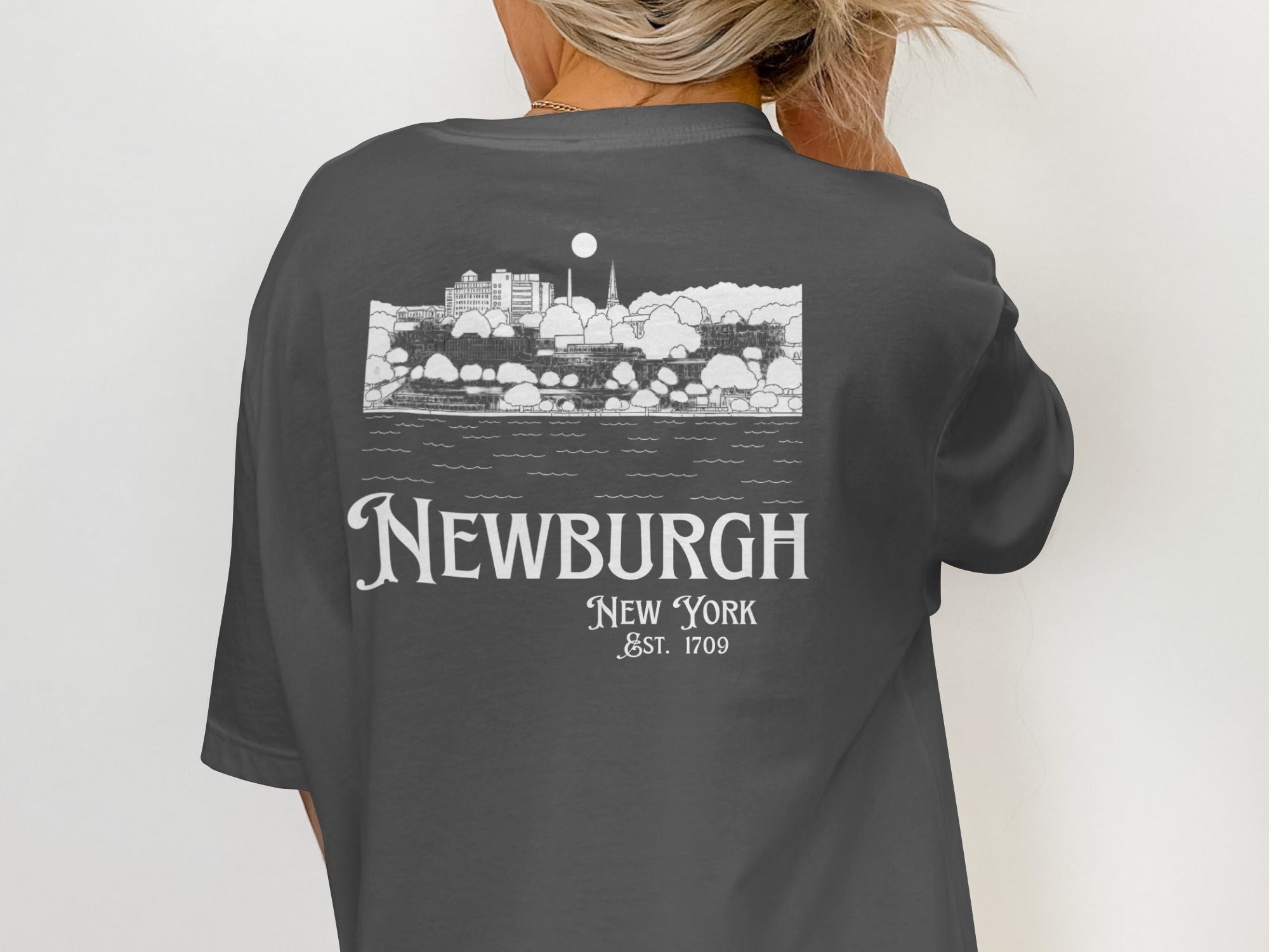 Newburgh New York Est. 1709 Graphic Printed T-shirt