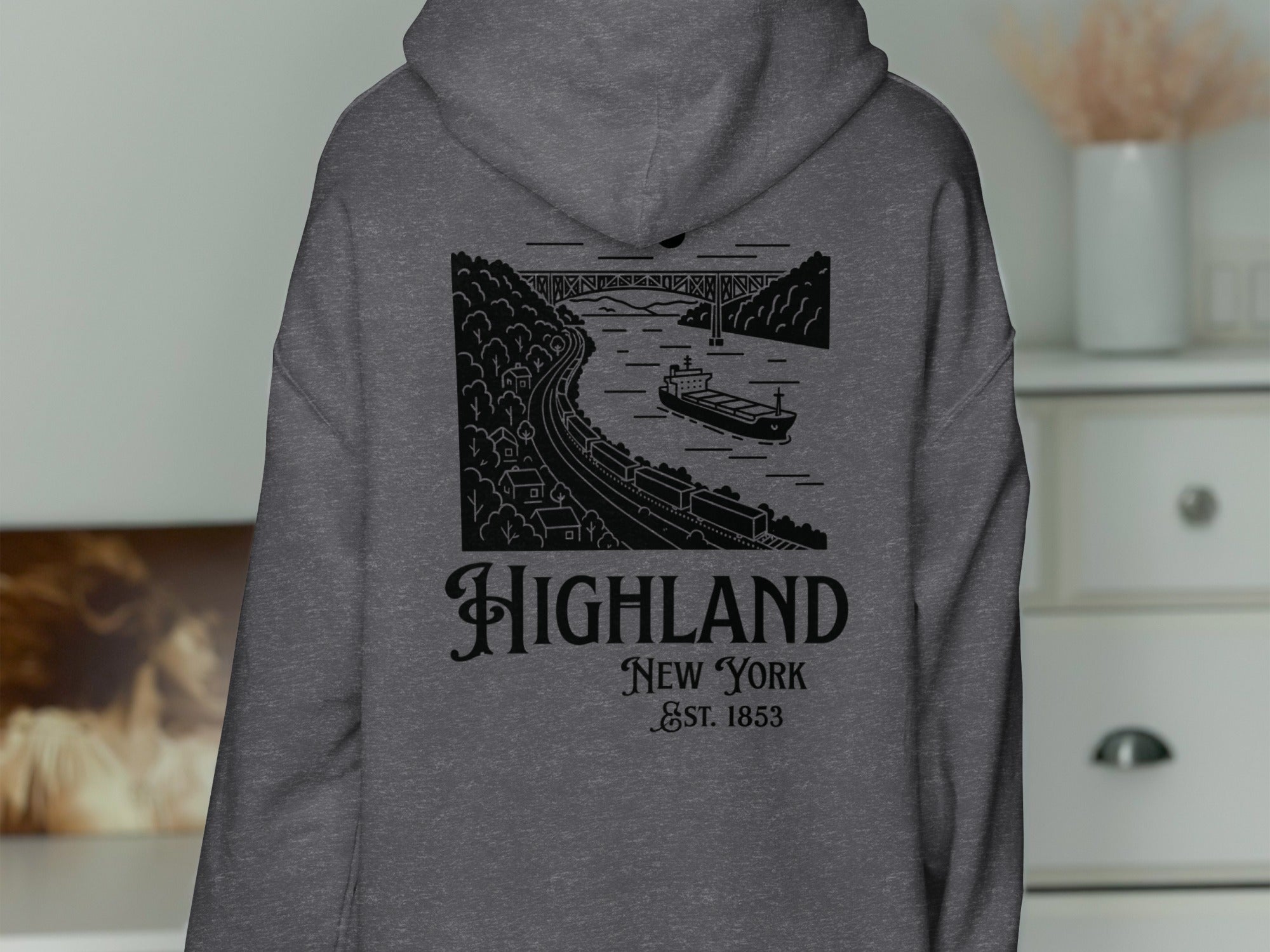 Highland New York Est. 1853 graphic hoodie